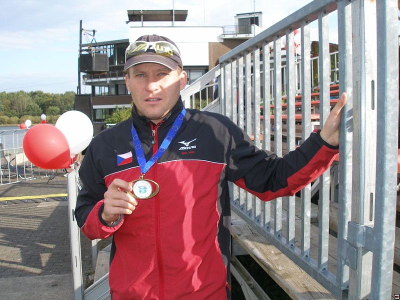 img00004.jpg